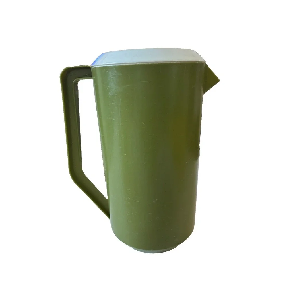 Vintage Avocado Green Rubbermaid 2 1/4 Quart Pitcher J 2445 With Lid 1970's